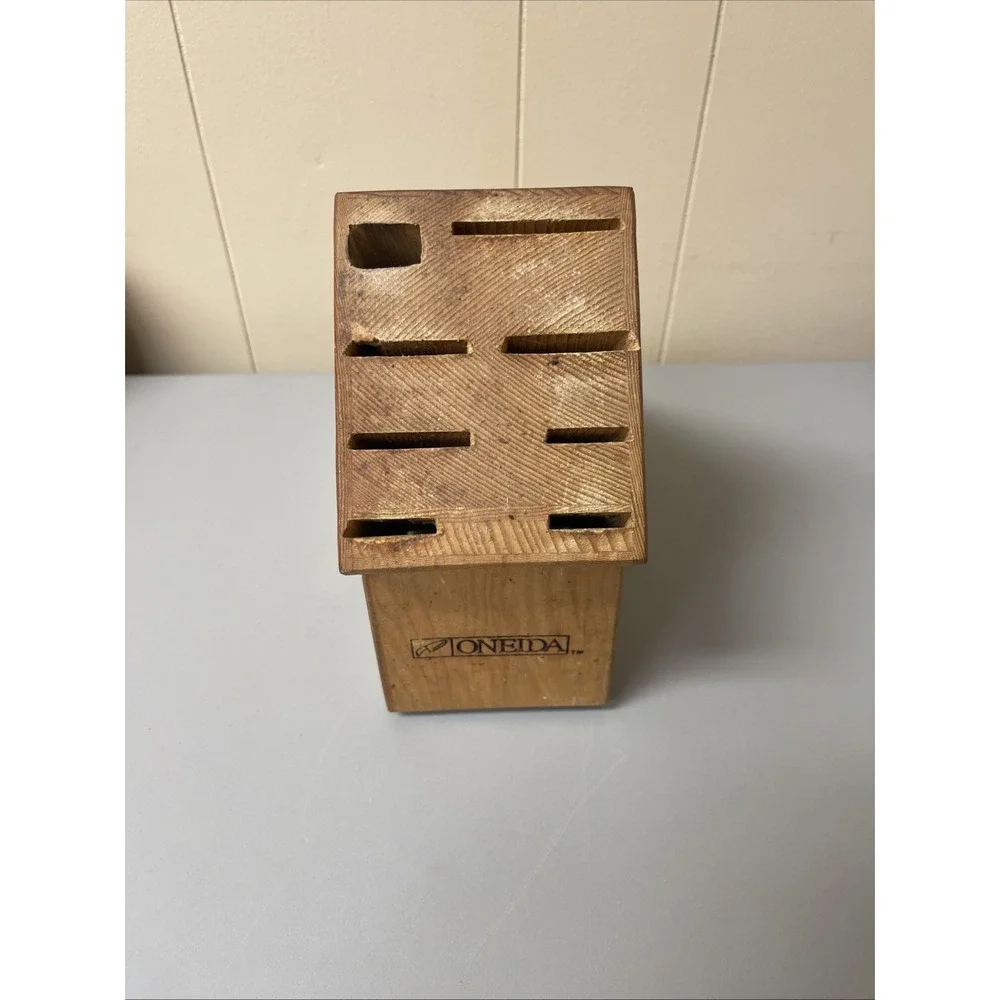 Vintage Oneida ~Wooden Knife‎ Block~ 8 Slots 8